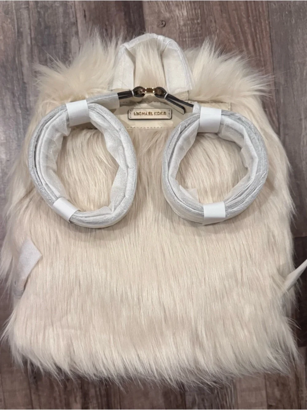 New With Tags MICHAEL KORS Quinn Medium Flap Faux Fur Backpack Natural AUTHENTIC - Picture 7 of 11